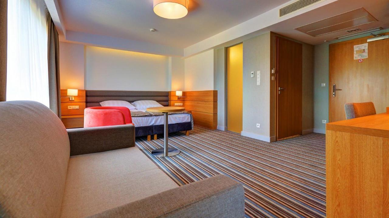 Hotel SKAL Medi SPA&Resort Ustronie Morskie Esterno foto